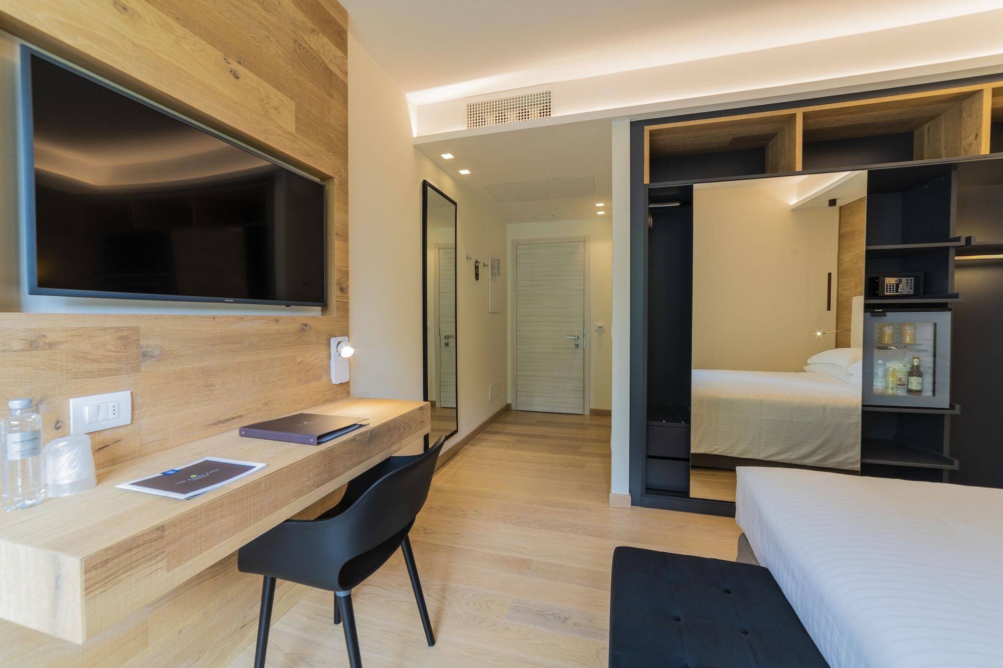 เดอะ กรีน พาร์ค โฮเทล Hotel คาวัลลิโน-เตรปอร์ติ ภายนอก รูปภาพ